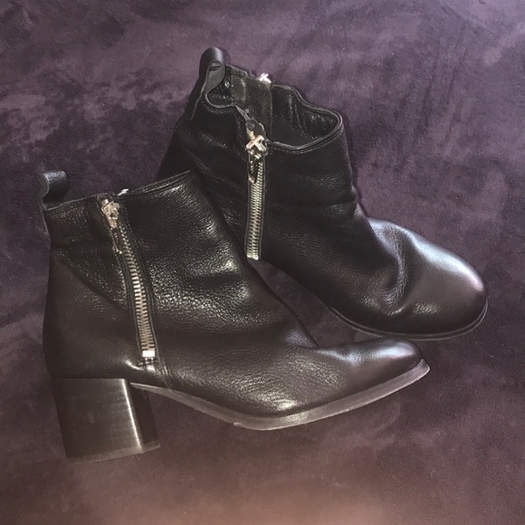 Bootie - Picture 3 of 4